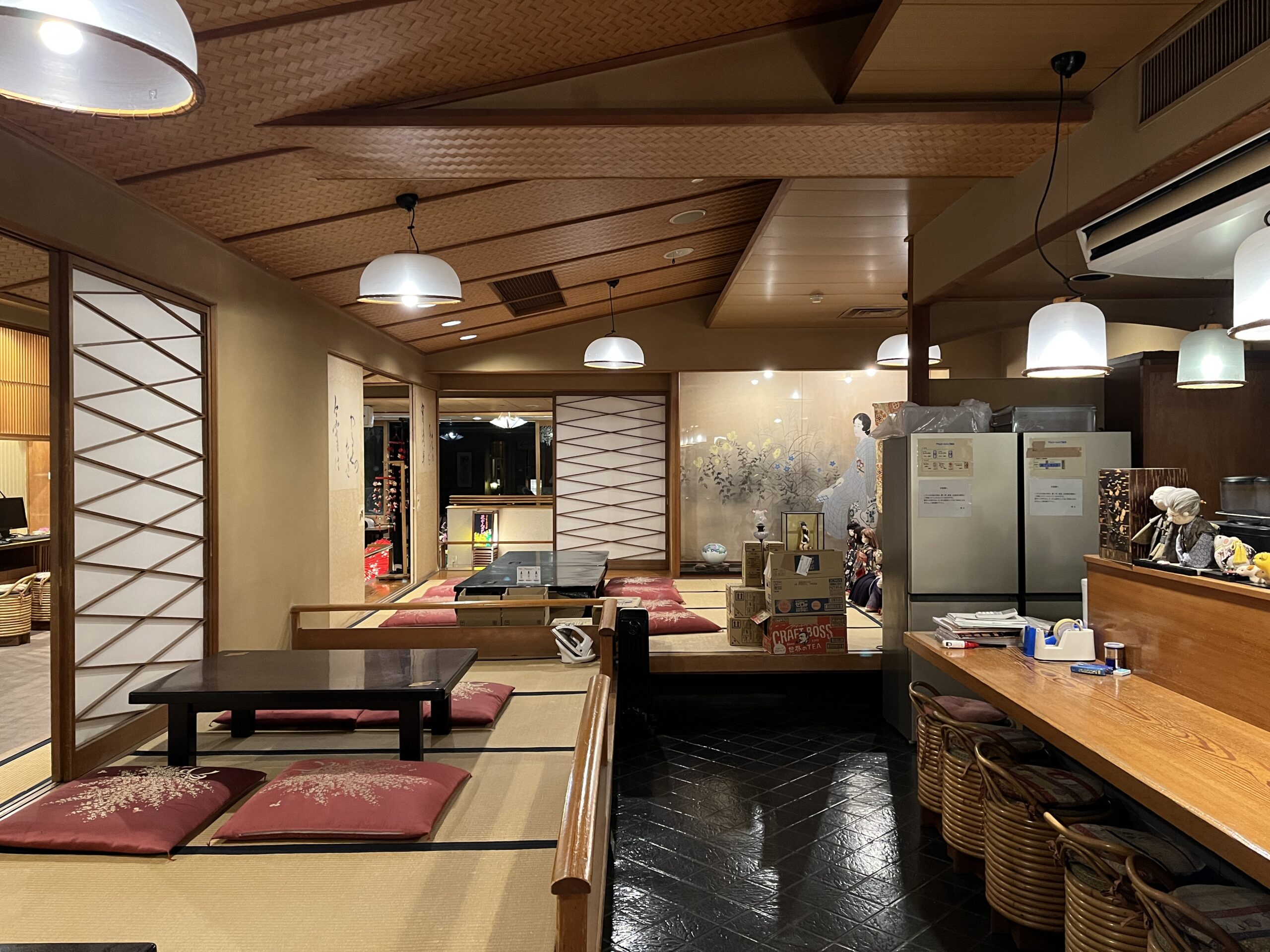 hana-no-yado-corridor